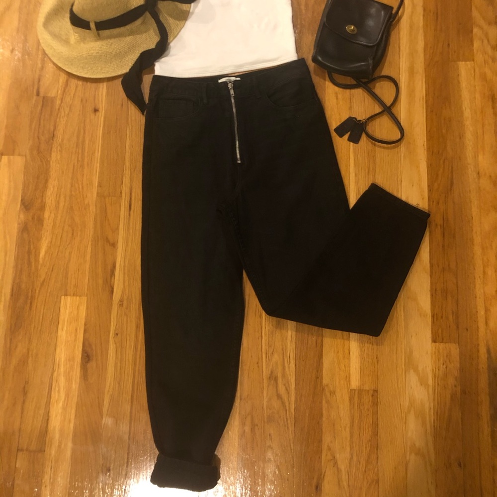 F21 | High Rise Black Jeans